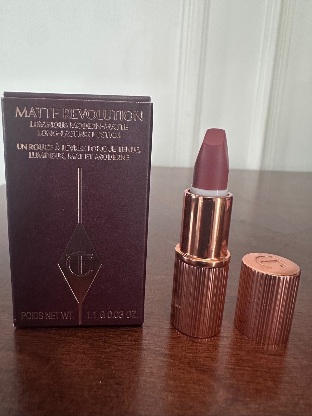 Charlotte Tilbury Matte Revolution Lipstick mini -pillow talk